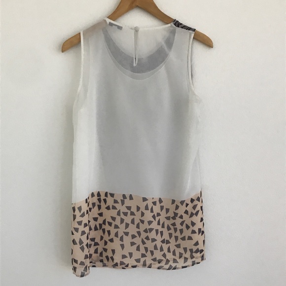 Cabi patterned sleeveless sheet top - Picture 4 of 4